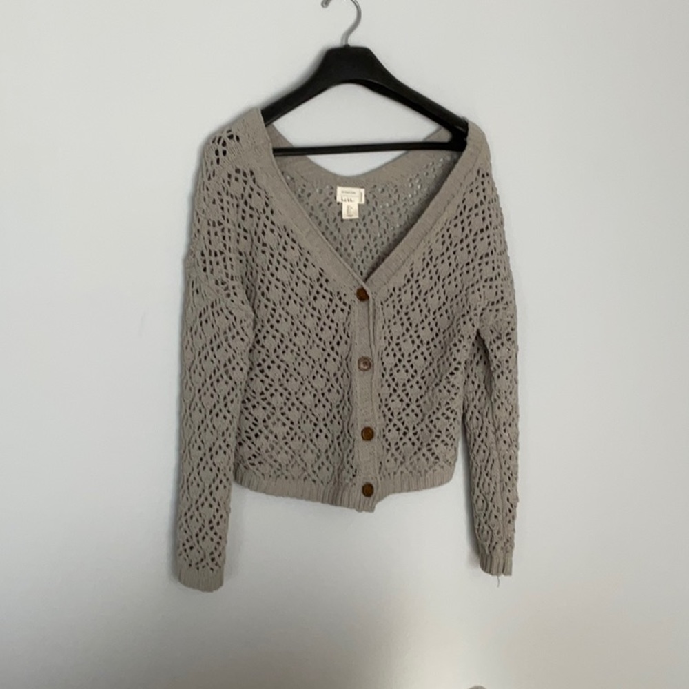 Nicole Miller Size L  greenish/grey, sweater. Never worn but tags were removed.